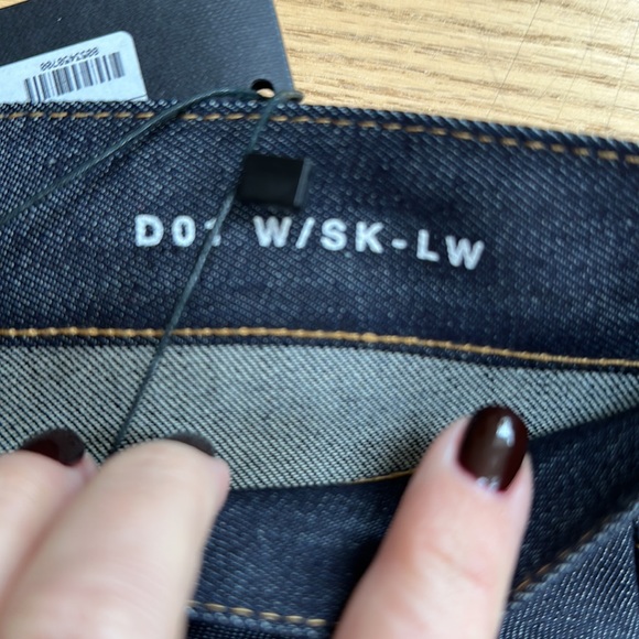 Saint Laurent Jeans New With Tags. Dark wash size 29 - Picture 5 of 9